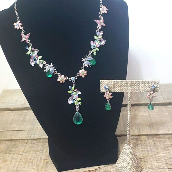 LADYBUG BUTTERFLY FLORAL Enamel & Crystal Jewelry Set Necklace Earrings - Picture 1 of 10